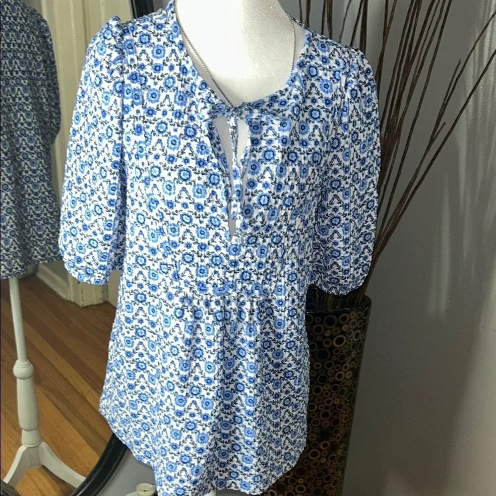 LOFT Blue and White Fitted Tie Front Blouse